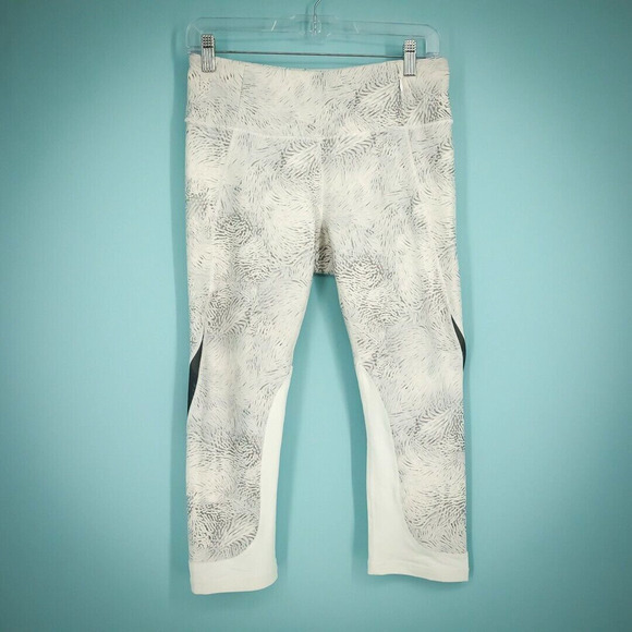 Calia Size Medium M White Gray Print Limited Edition Crop Active Leggings - Picture 1 of 6